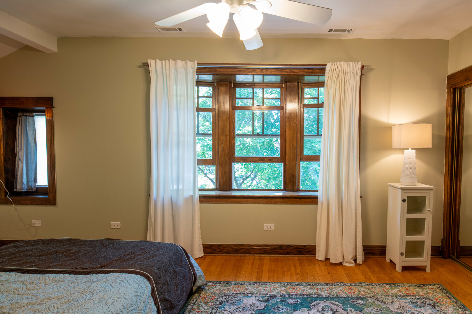 4529 N Mozart Street, Chicago, IL 60625