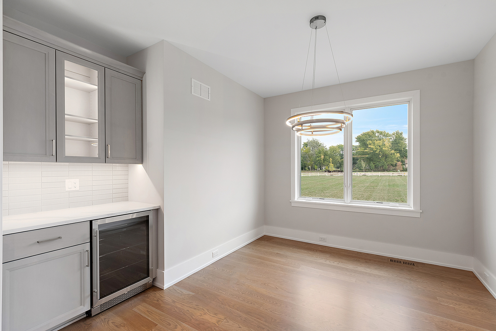 11045 Lizmore Lane, Orland Park, IL 60467