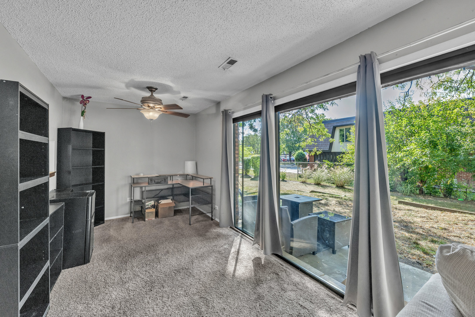 8255 Holly Court #25B, Palos Hills, IL 60465