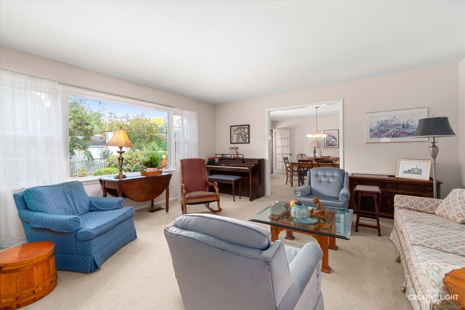325 E Hawthorne Boulevard, Wheaton, IL 60187