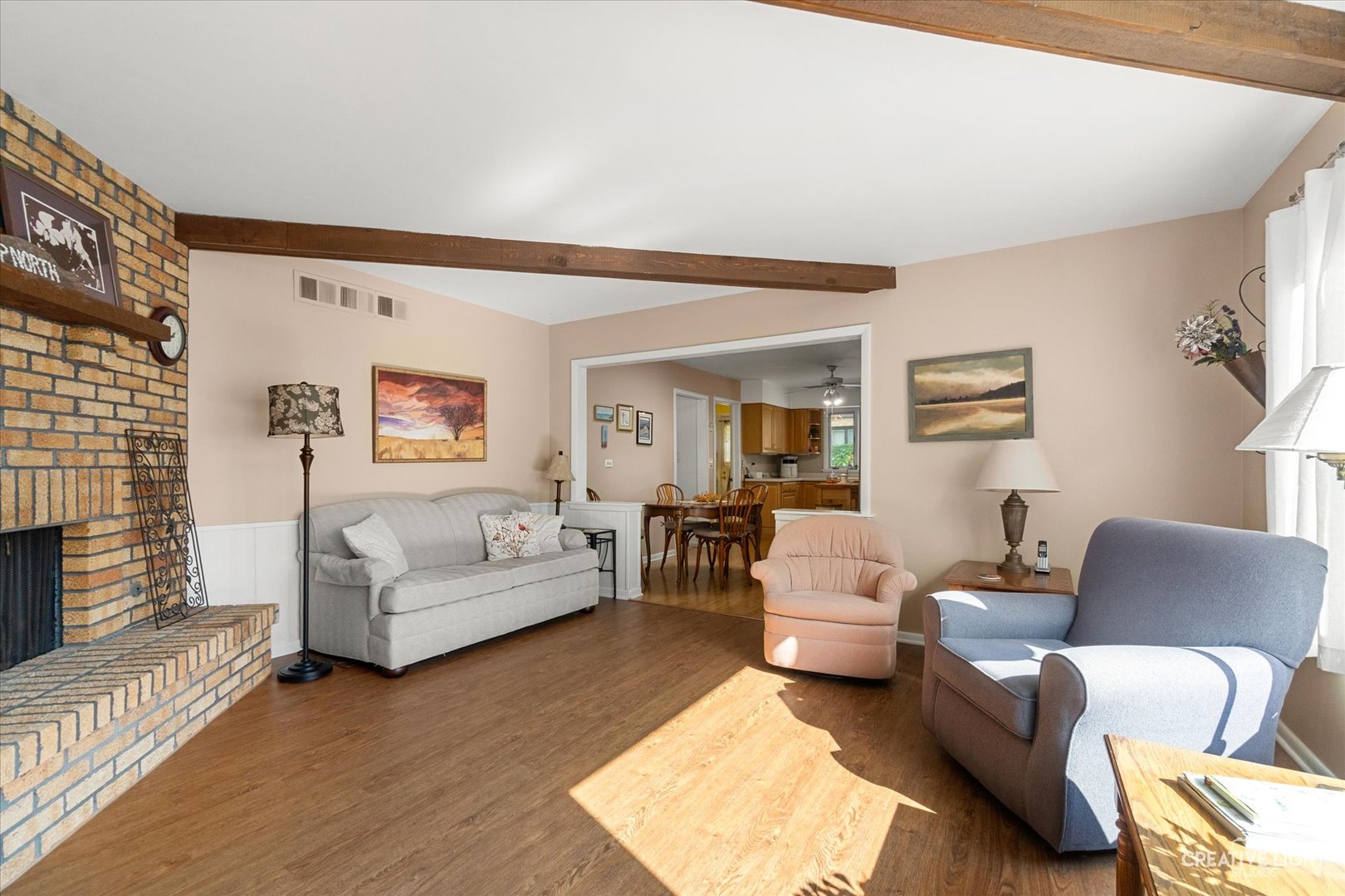 325 E Hawthorne Boulevard, Wheaton, IL 60187