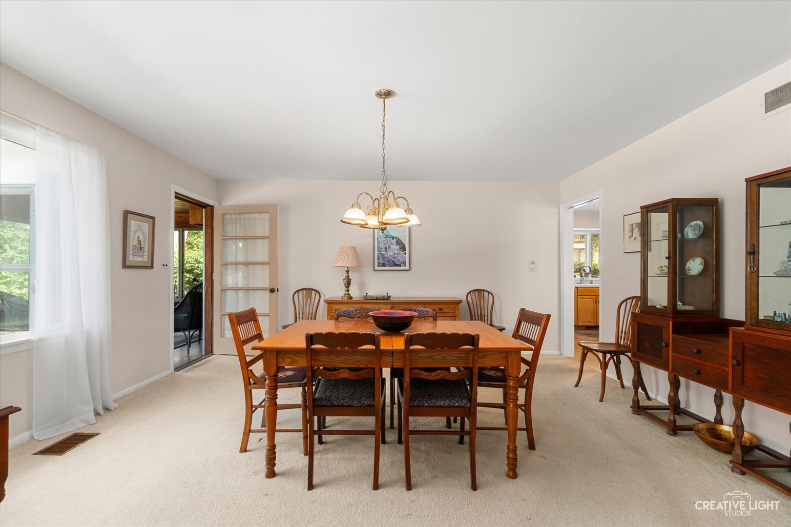 325 E Hawthorne Boulevard, Wheaton, IL 60187