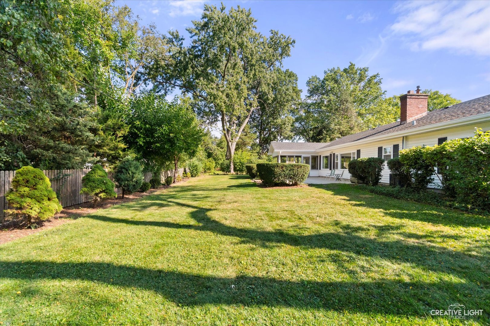 325 E Hawthorne Boulevard, Wheaton, IL 60187