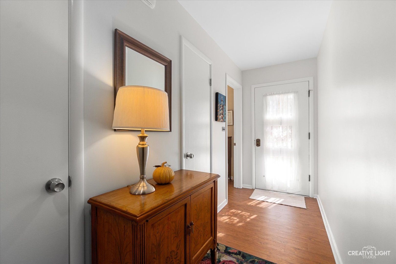 325 E Hawthorne Boulevard, Wheaton, IL 60187
