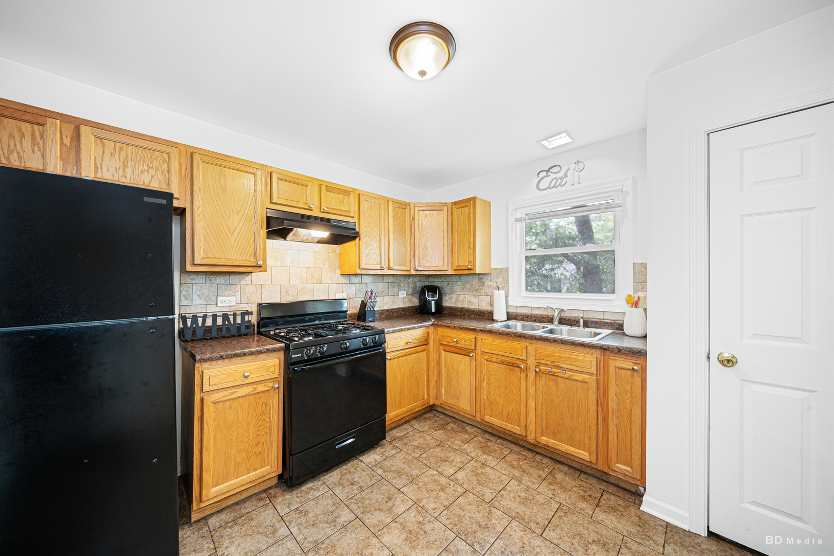 17651 Hillcrest Drive, Country Club Hills, IL 60478