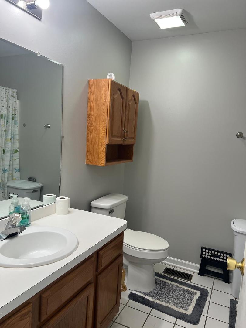 3496 Willowview Court #3496, Aurora, IL 60504