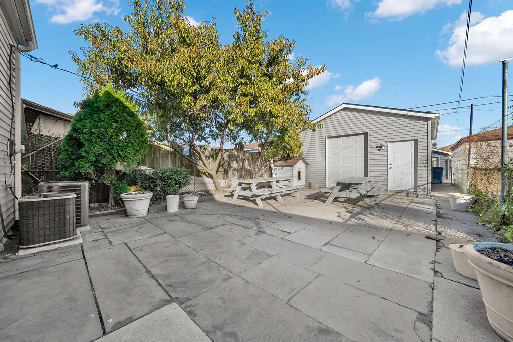 3624 W 69th Street, Chicago, IL 60629