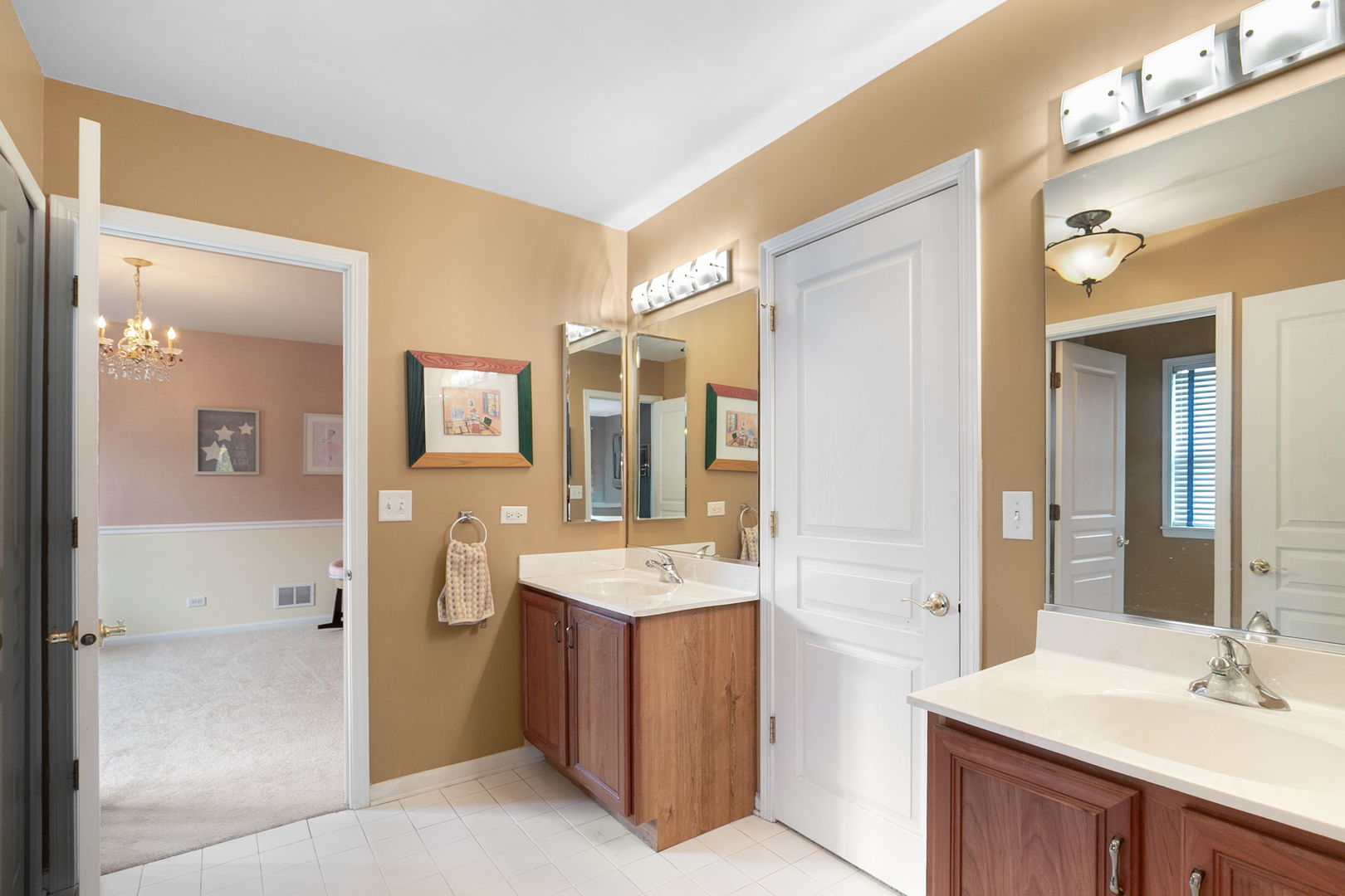 1491 Greystone Drive, Gurnee, IL 60031