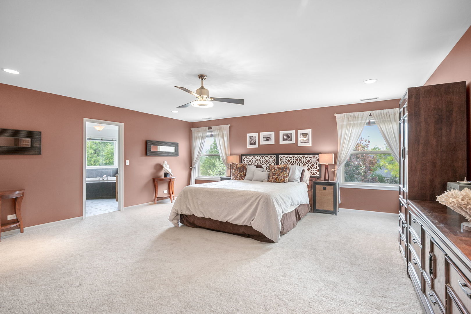 1491 Greystone Drive, Gurnee, IL 60031