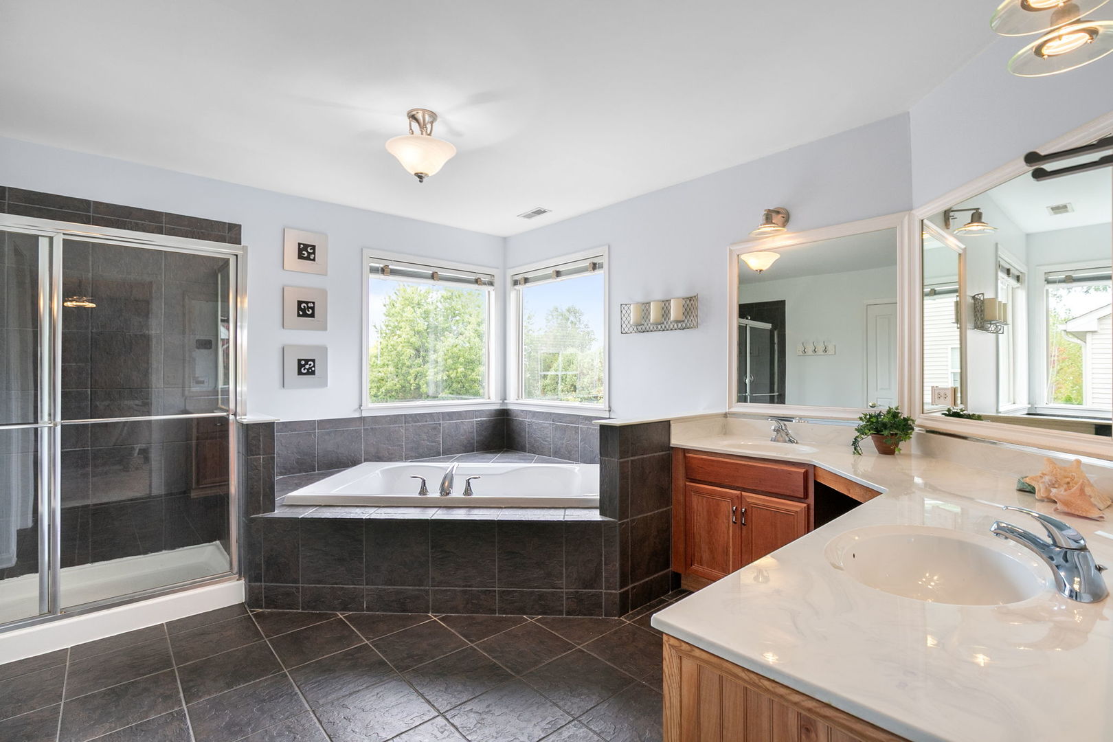 1491 Greystone Drive, Gurnee, IL 60031