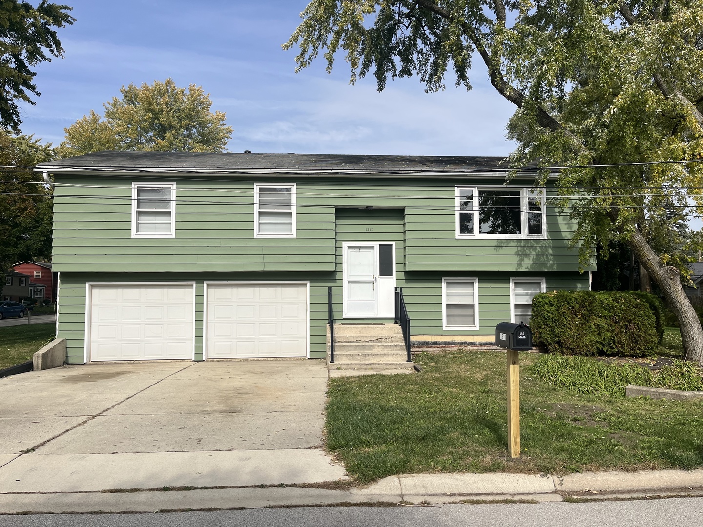 1517 Sherman Avenue, Geneva, IL 60134