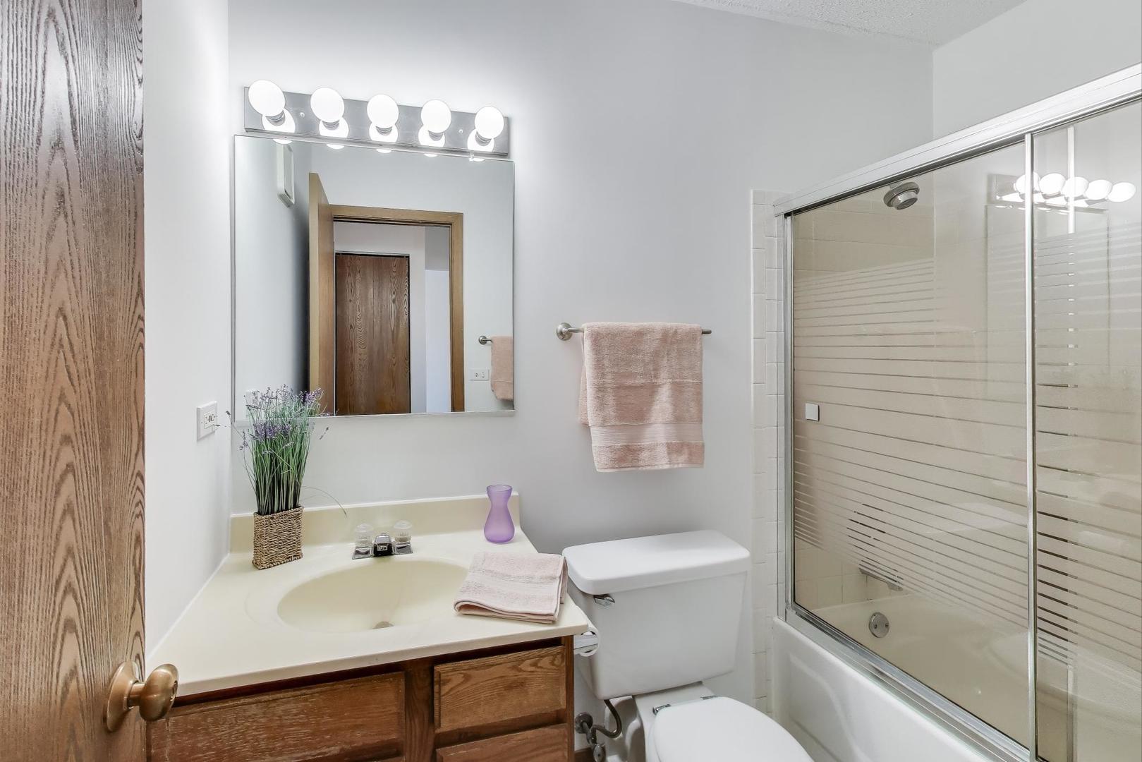 7707 W Irving Park Road #303, Chicago, IL 60634