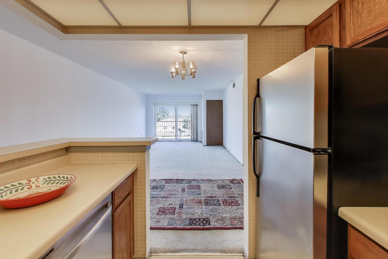 7707 W Irving Park Road #303, Chicago, IL 60634