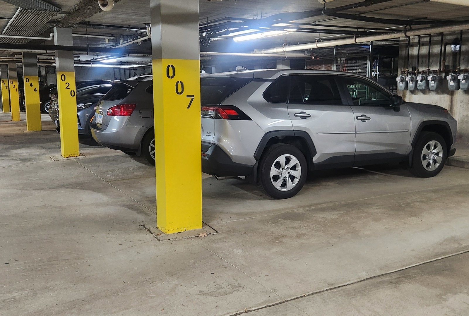 440 E Montrose Avenue #107, Wood Dale, IL 60191