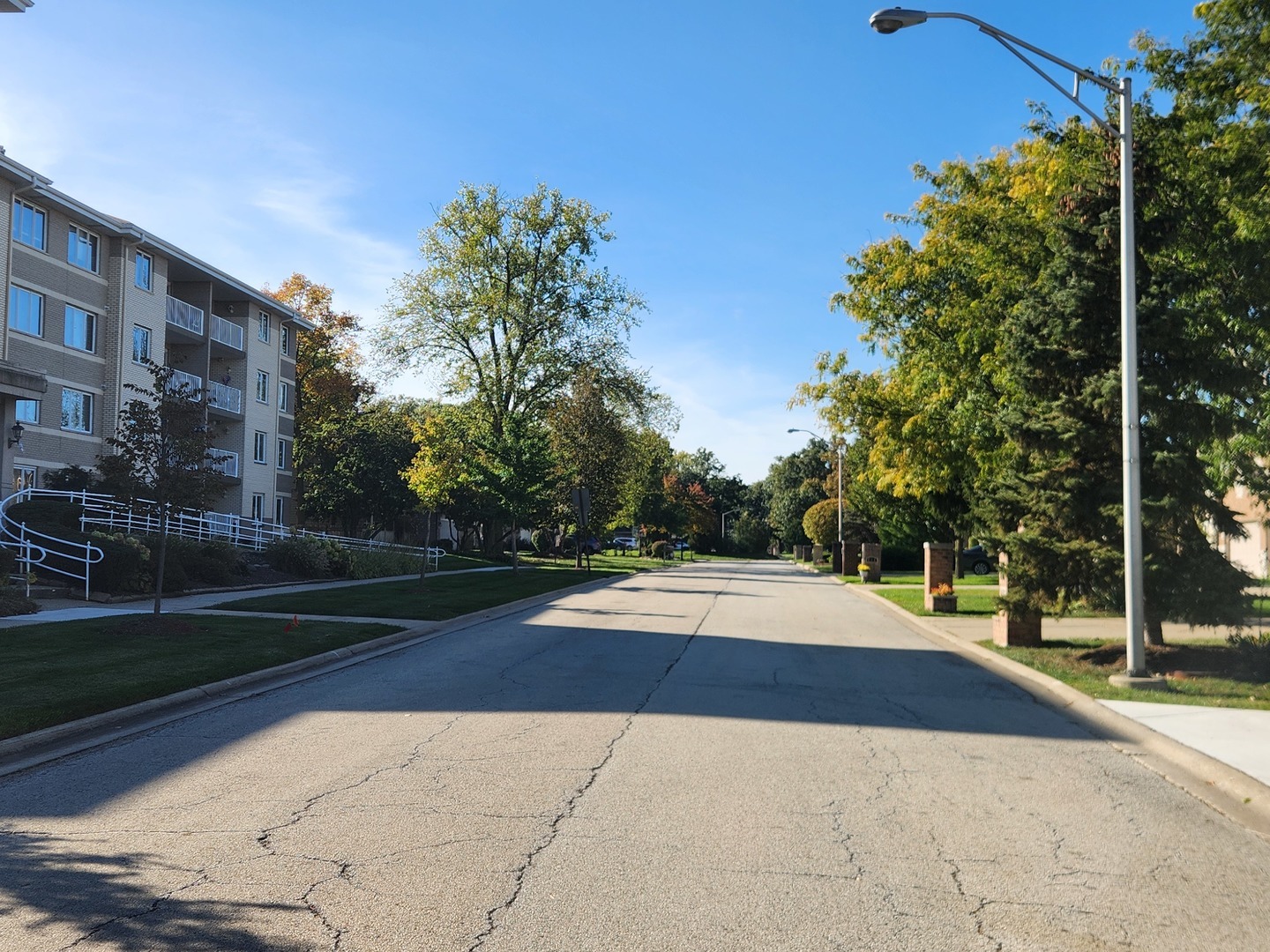 440 E Montrose Avenue #107, Wood Dale, IL 60191