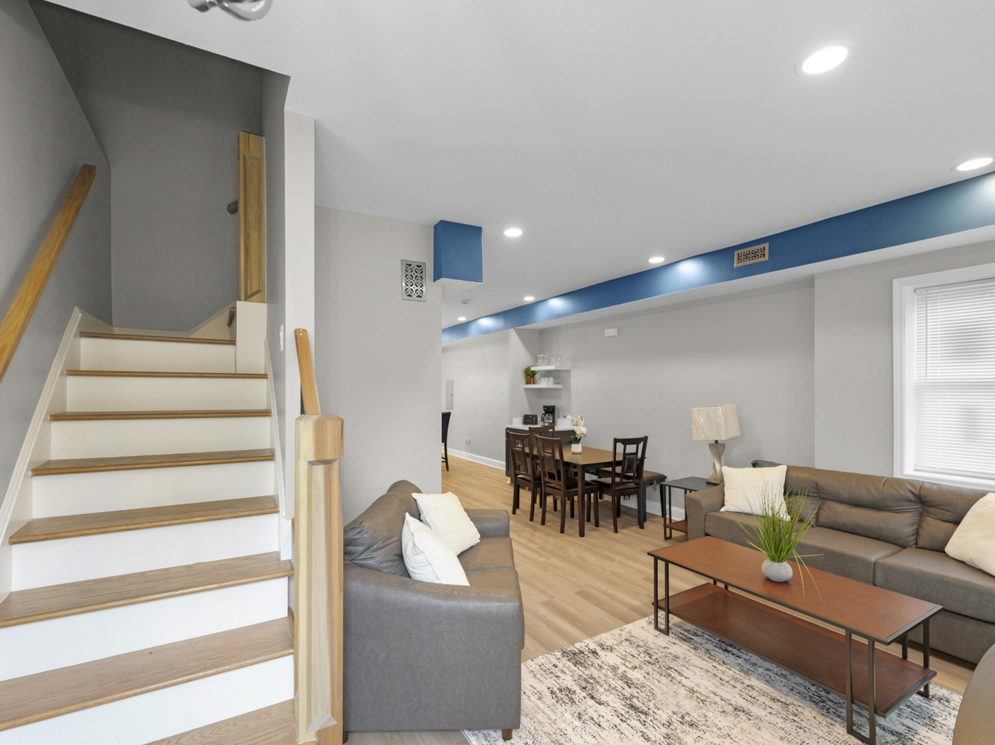 7817 S Eberhart Avenue, Chicago, IL 60619