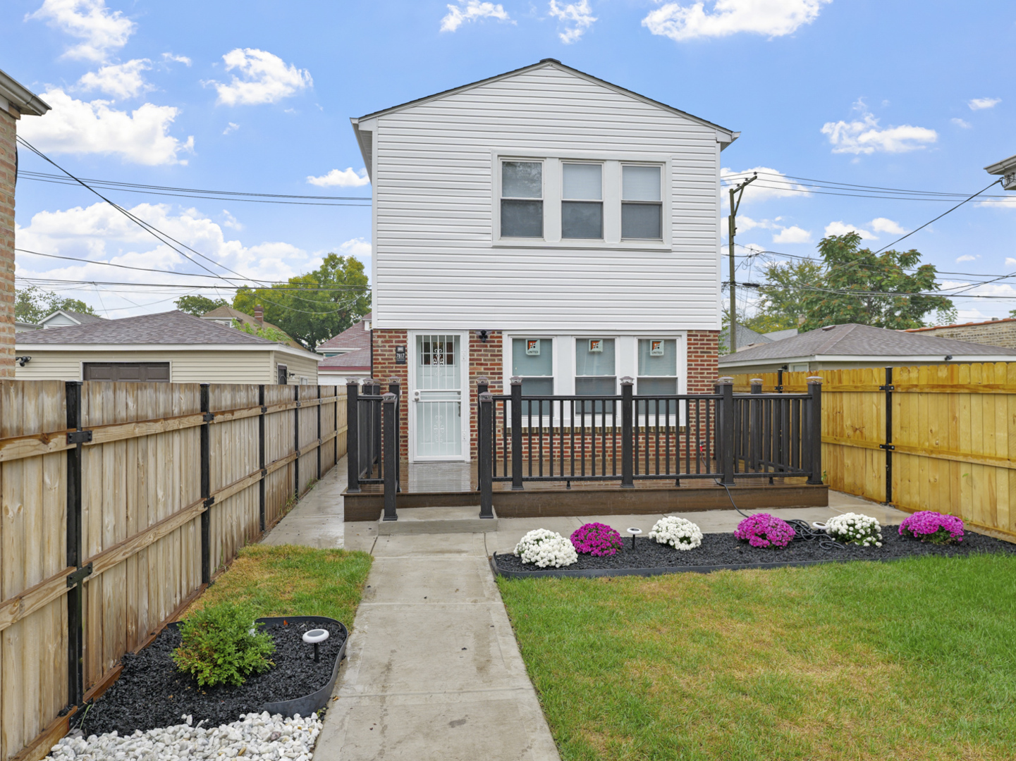 7817 S Eberhart Avenue, Chicago, IL 60619