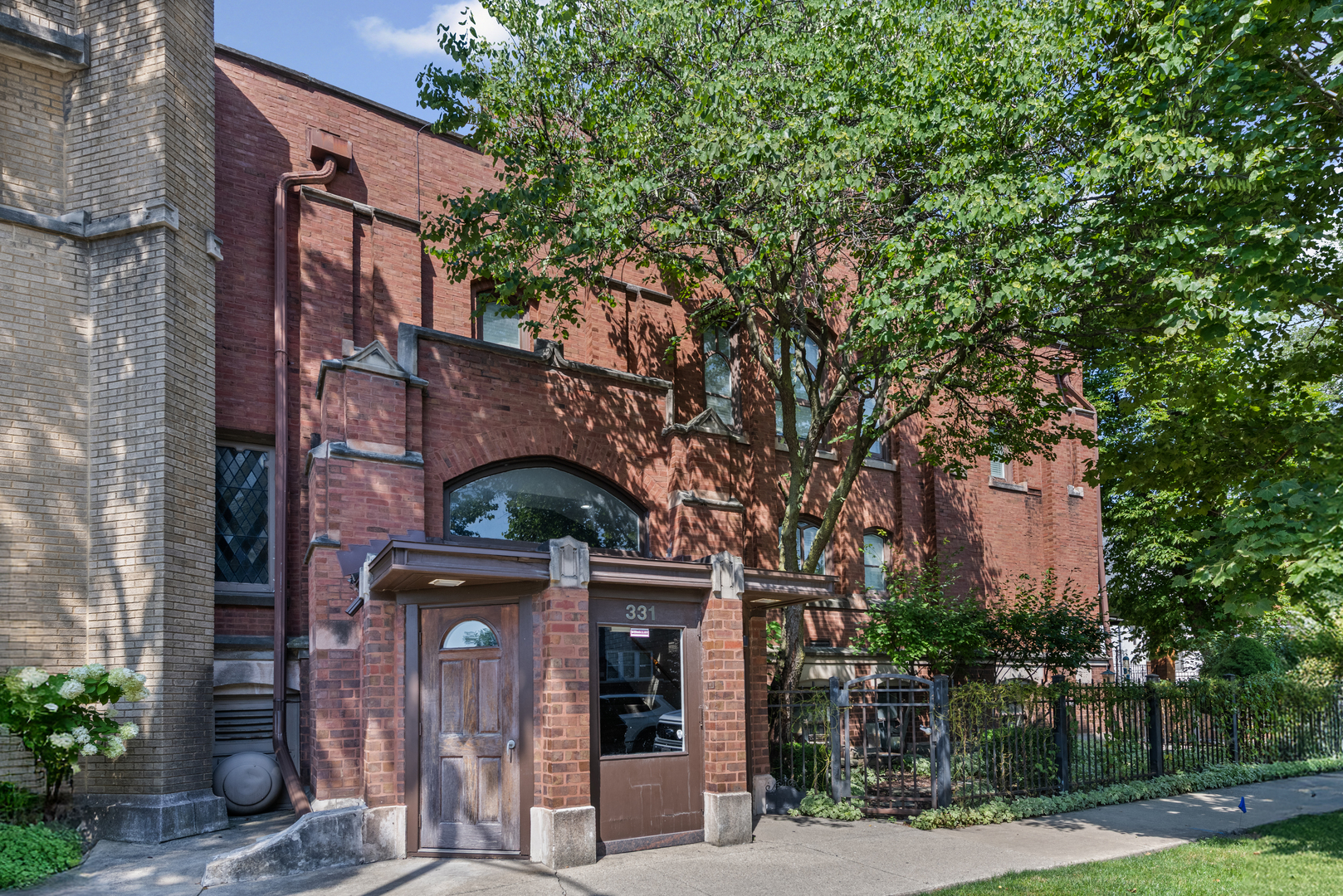 331 S Ridgeland Avenue #B, Oak Park, IL 60302