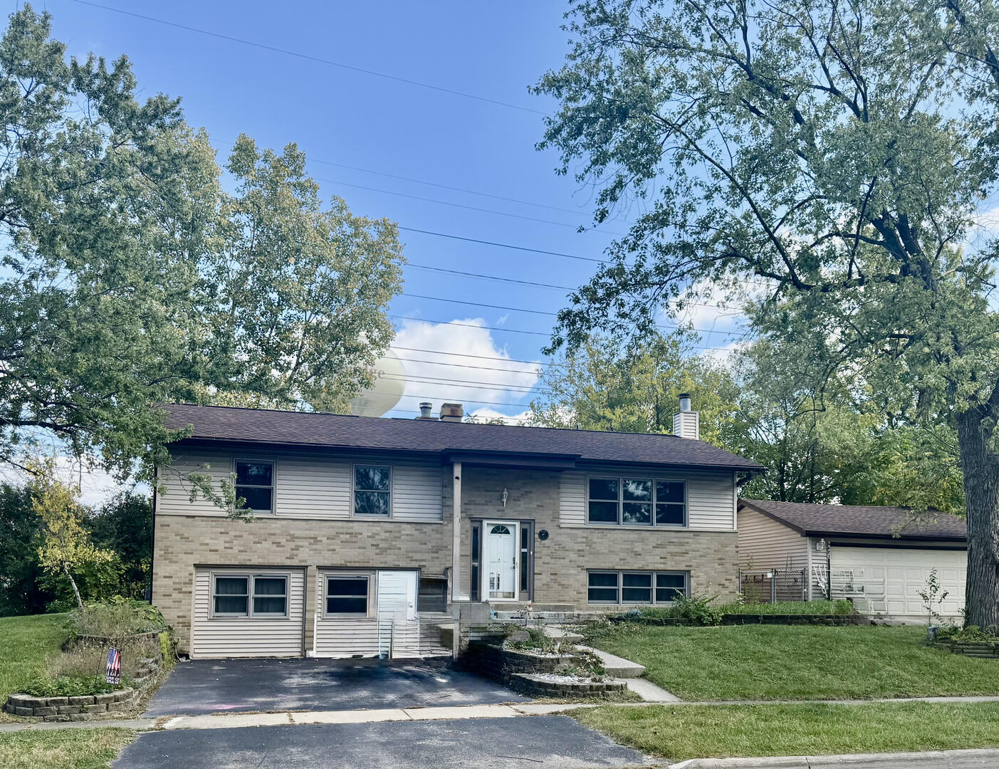 6623 Patton Drive, Woodridge, IL 60517
