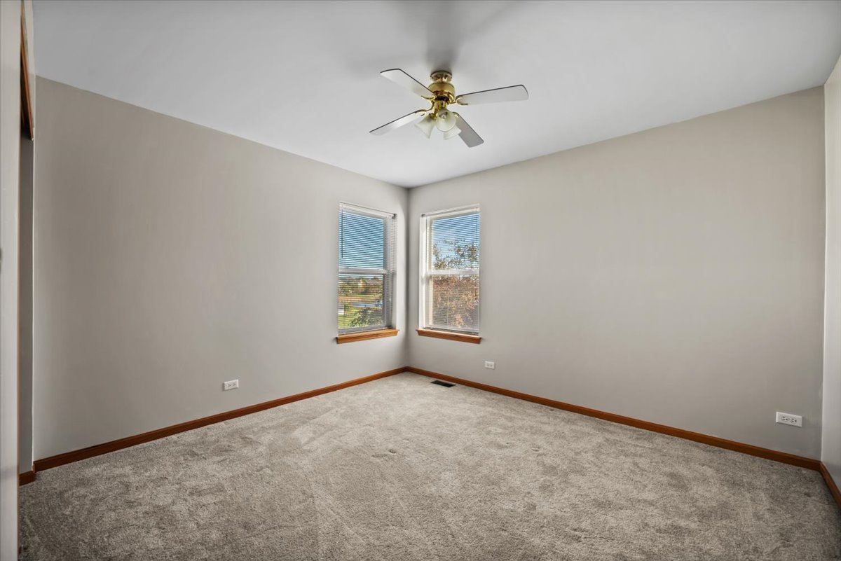 2385 Barnhart Street, West Chicago, IL 60185