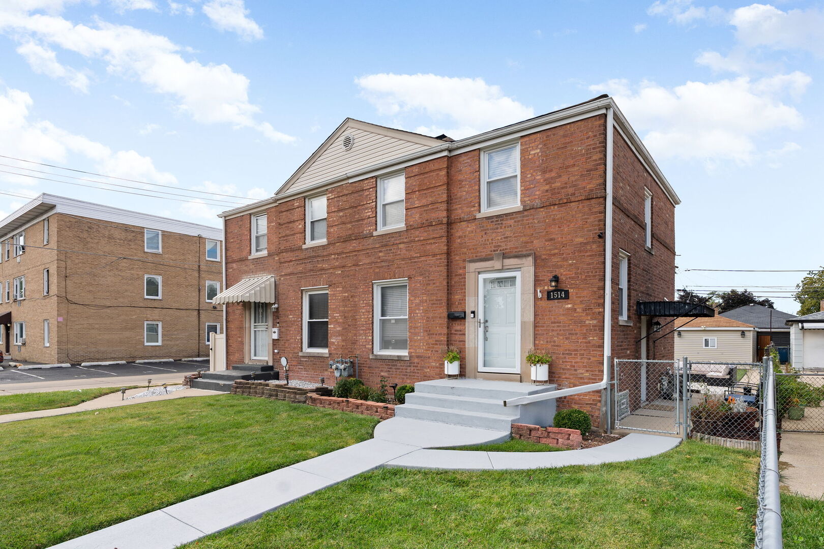 1514 N 22nd Avenue, Melrose Park, IL 60160