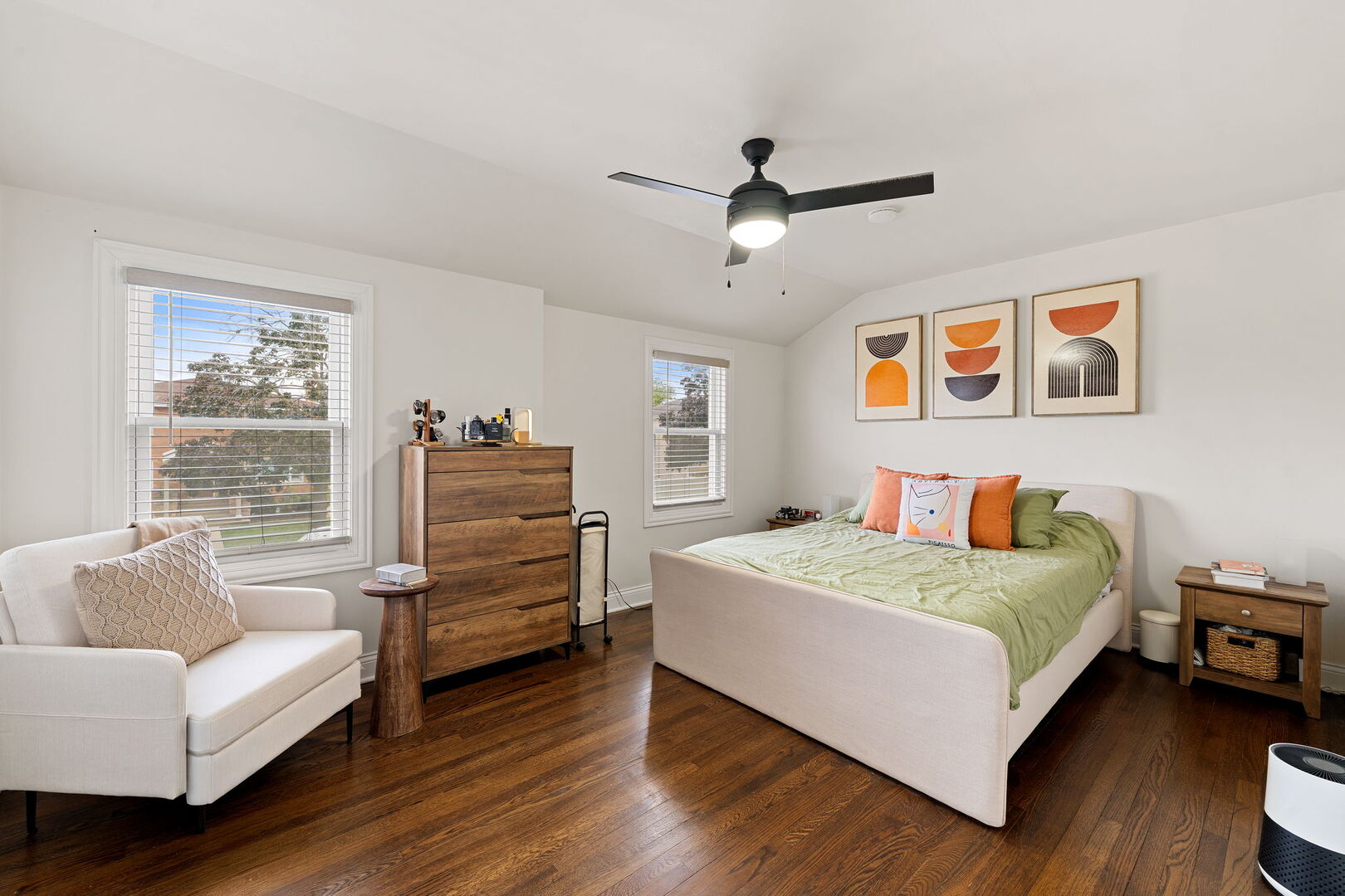 1514 N 22nd Avenue, Melrose Park, IL 60160