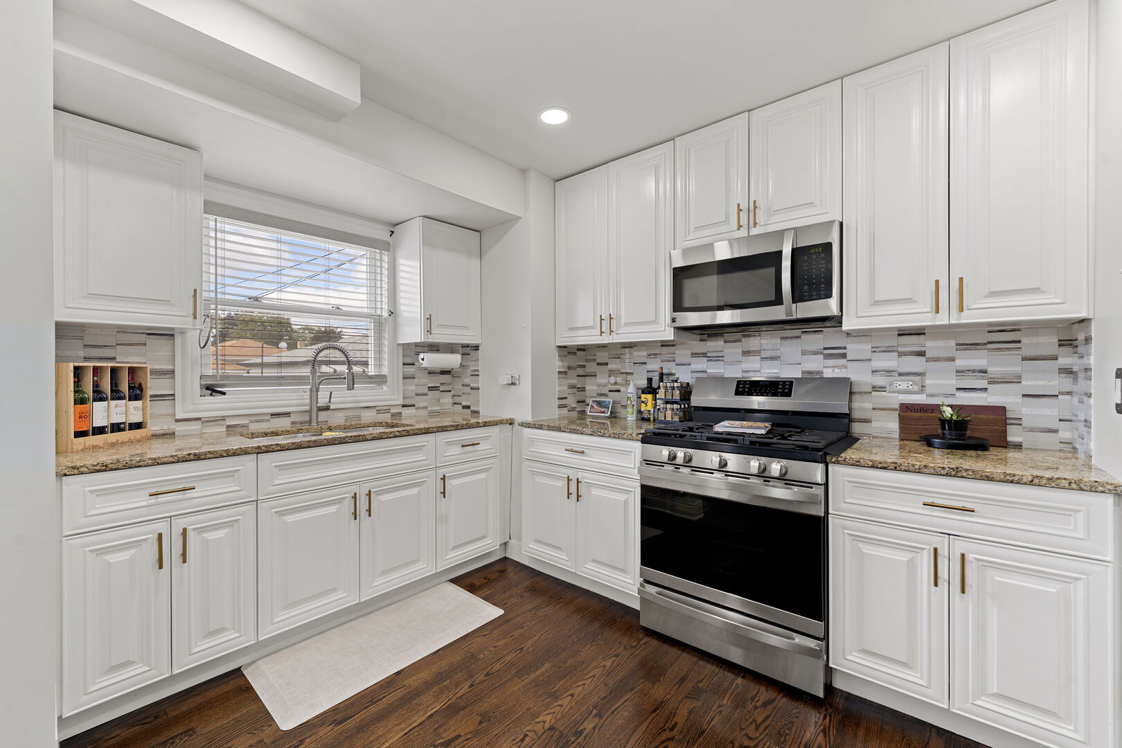 1514 N 22nd Avenue, Melrose Park, IL 60160