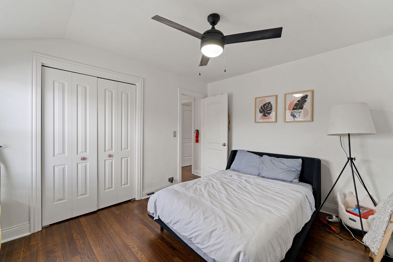 1514 N 22nd Avenue, Melrose Park, IL 60160