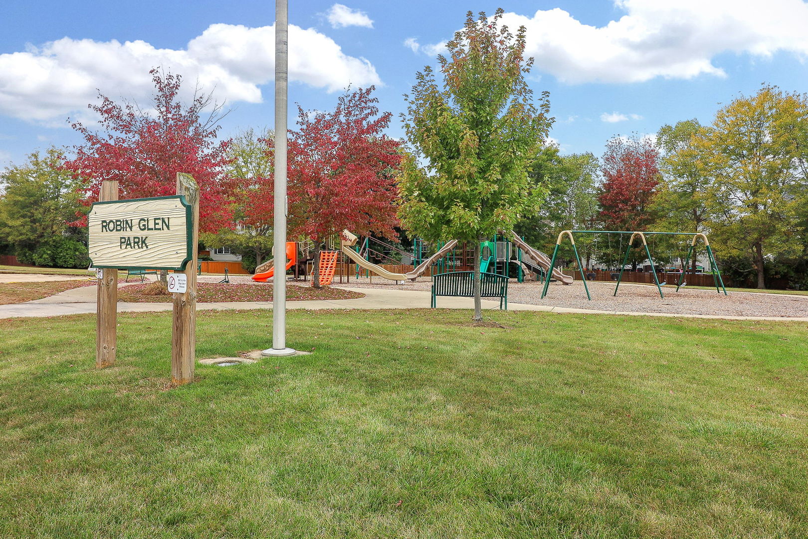 335 Forest Trail, South Elgin, IL 60177