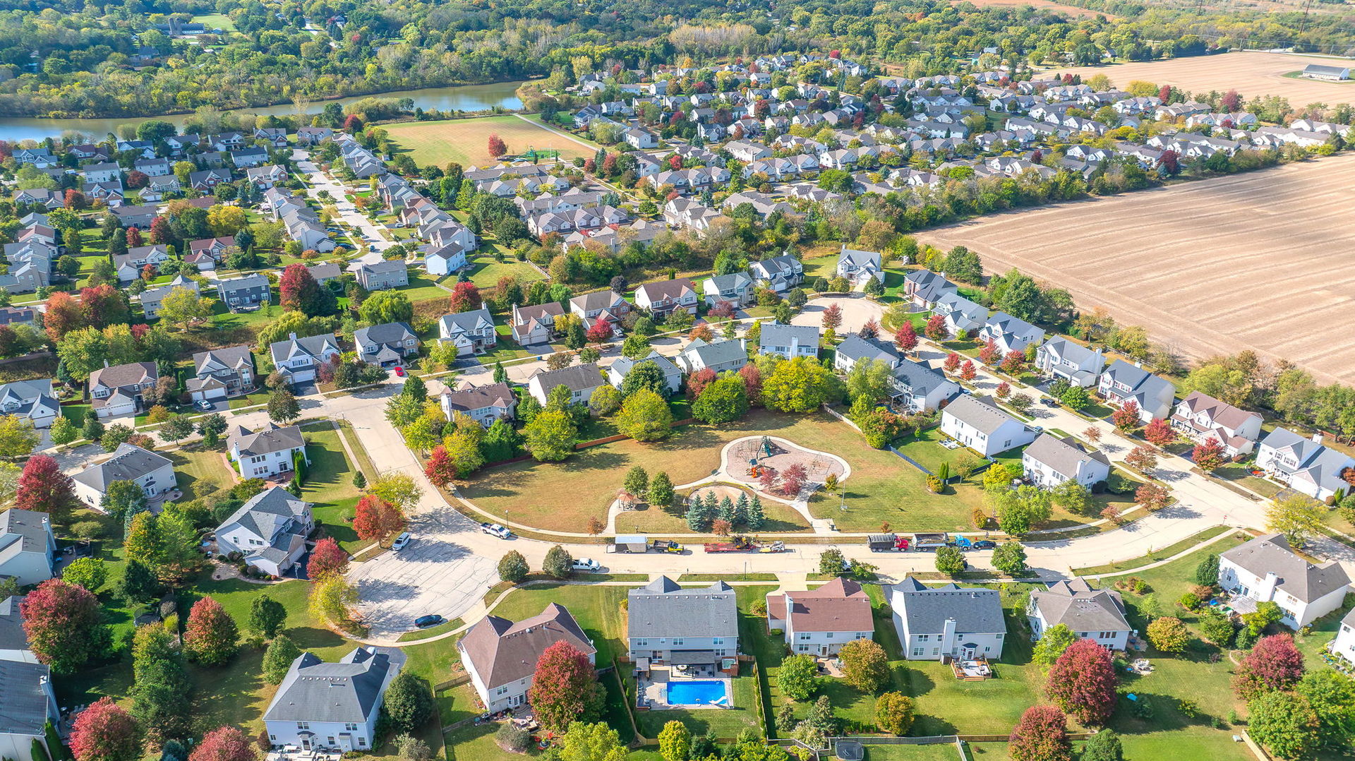 335 Forest Trail, South Elgin, IL 60177