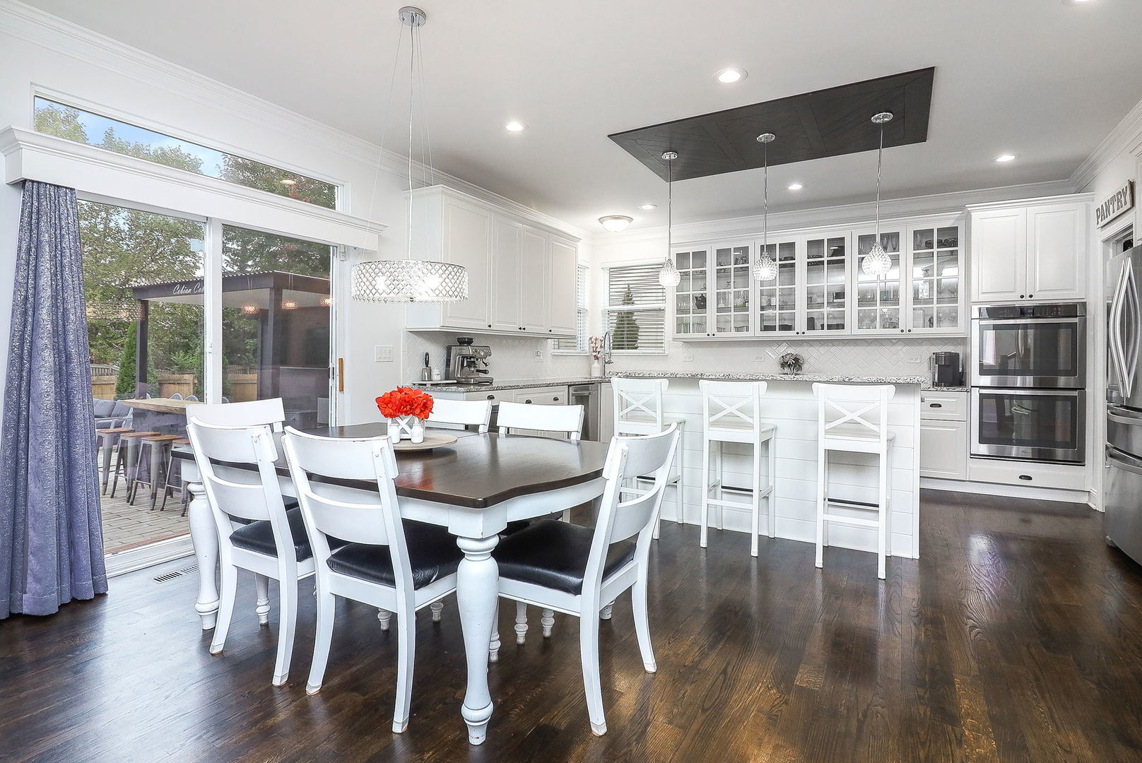 335 Forest Trail, South Elgin, IL 60177