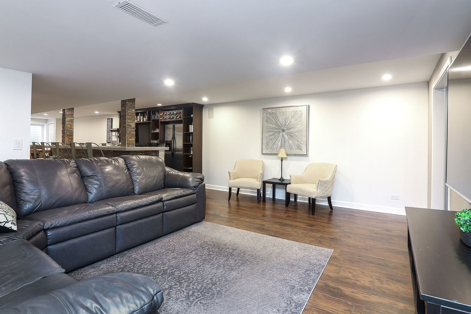 335 Forest Trail, South Elgin, IL 60177