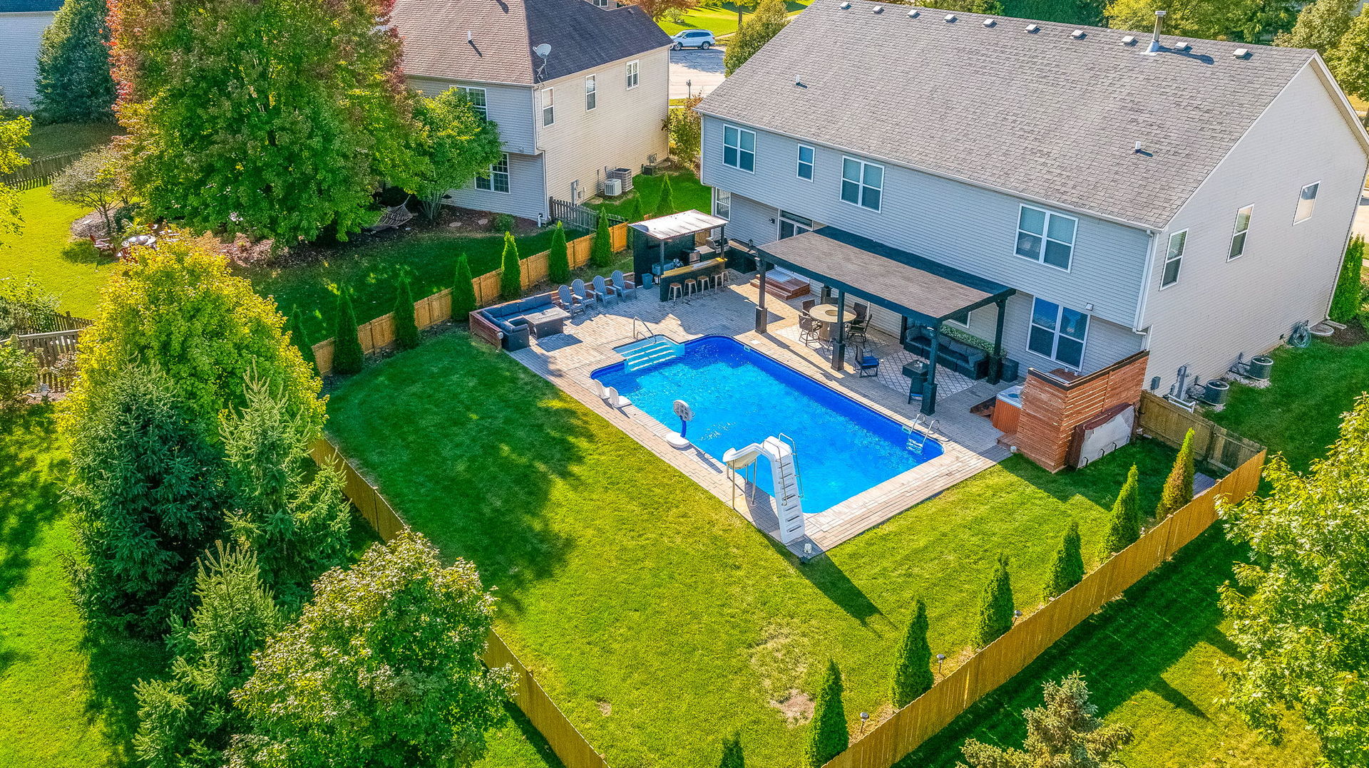 335 Forest Trail, South Elgin, IL 60177