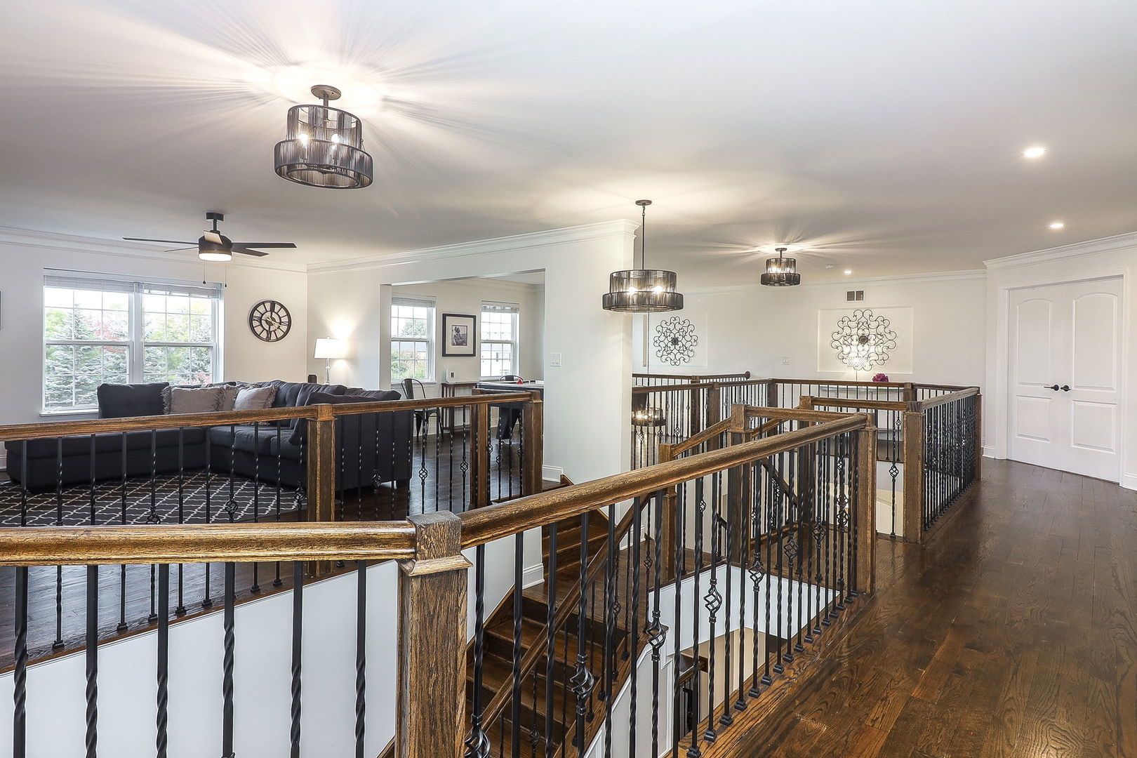 335 Forest Trail, South Elgin, IL 60177