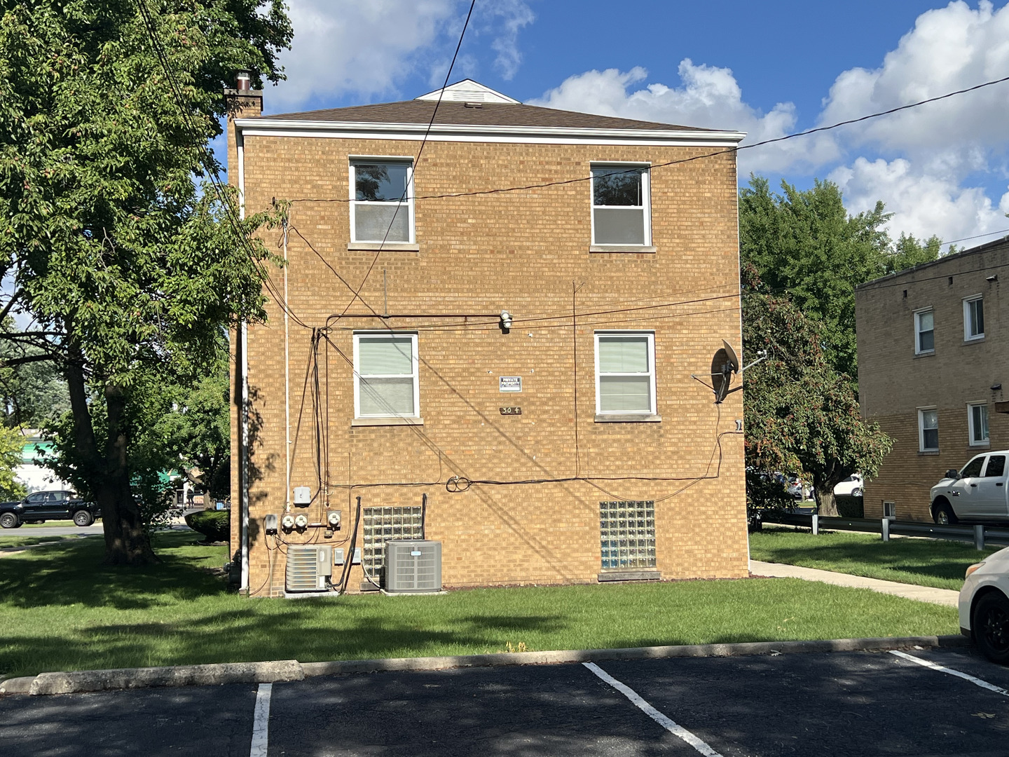 3014 Harlem Avenue #1, Riverside, IL 60546