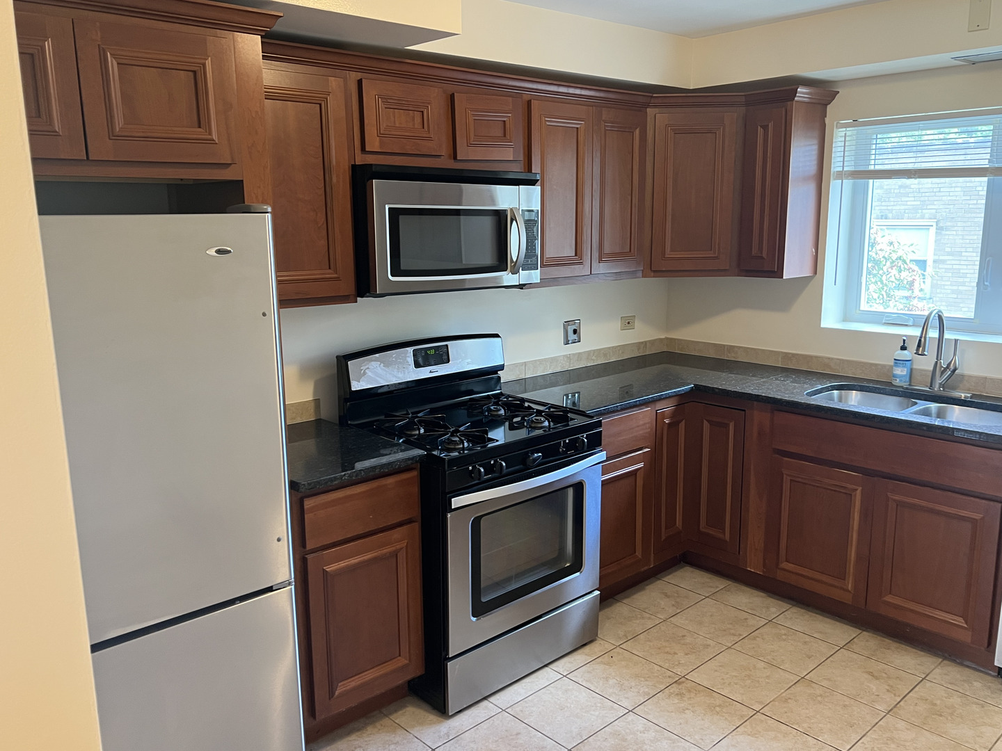 3014 Harlem Avenue #1, Riverside, IL 60546