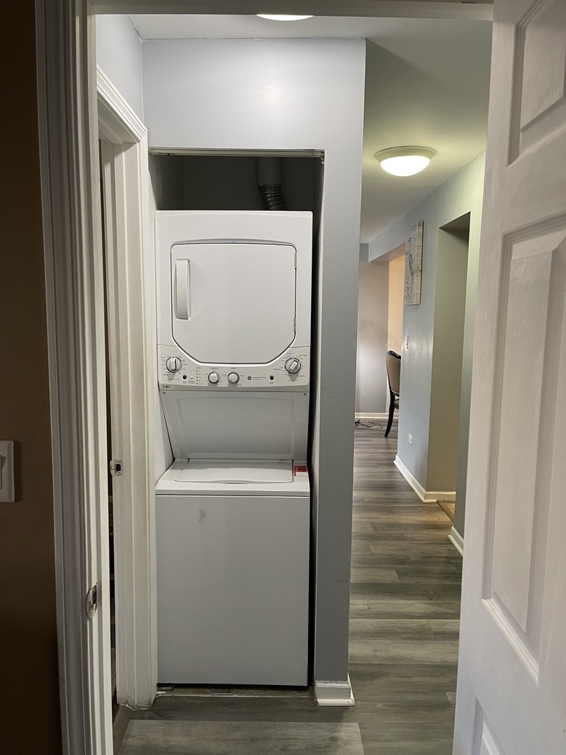 6400 N Ridge Boulevard, Chicago, IL 60626