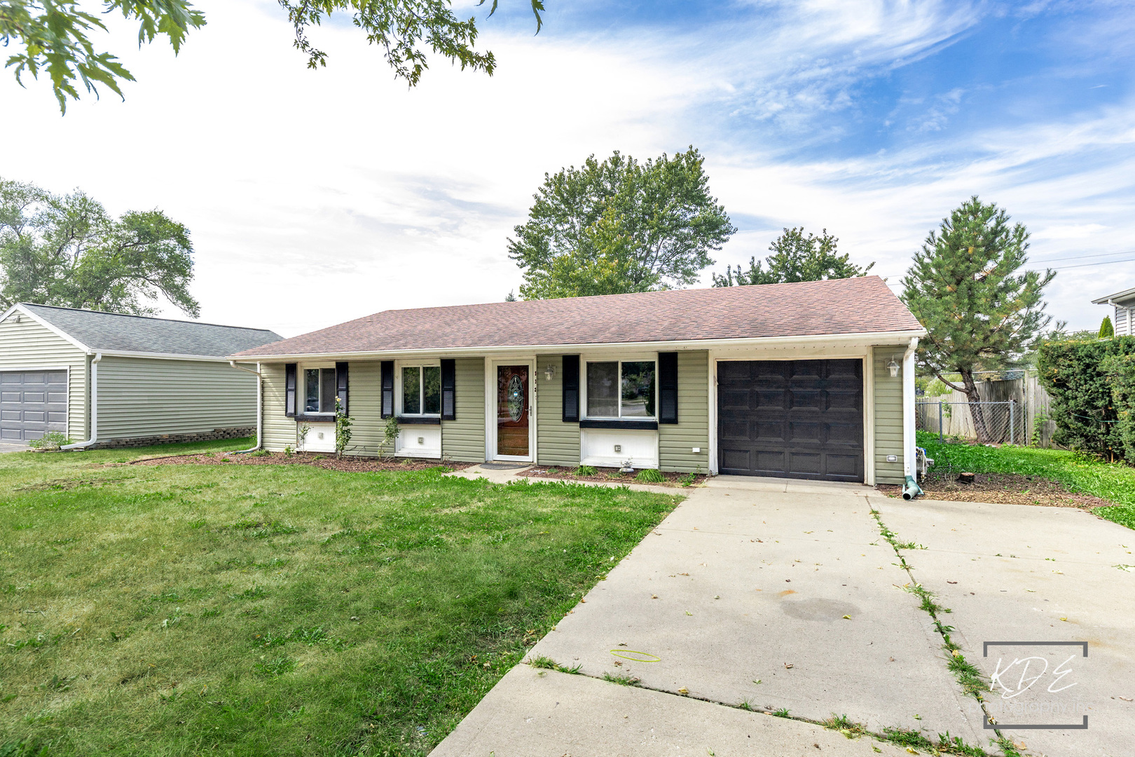 113 Cedarwood Avenue, Bolingbrook, IL 60440