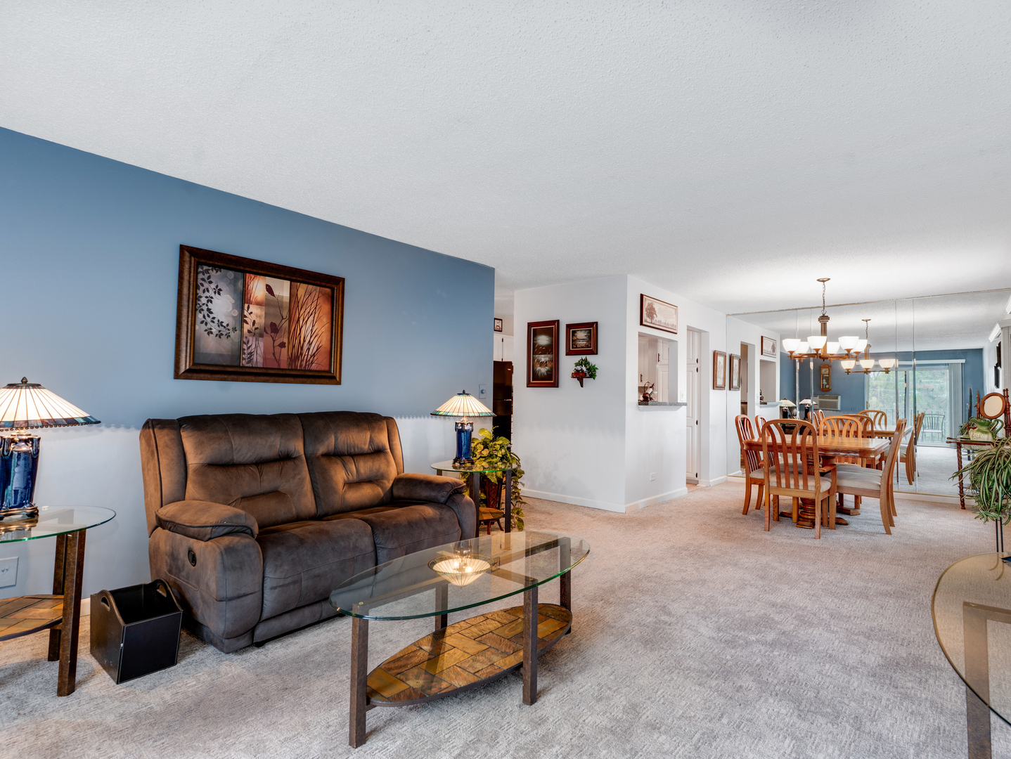 7211 Wolf Road #301A, Indian Head Park, IL 60525