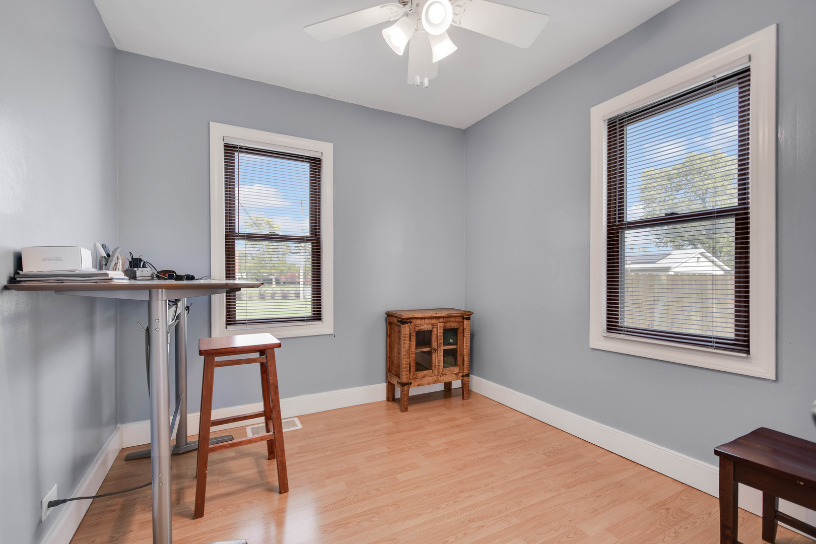 7828 Suburban Lane, Bridgeview, IL 60455