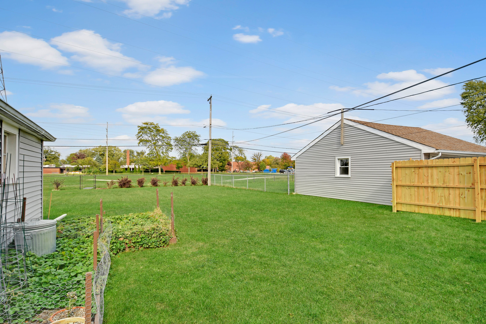 7828 Suburban Lane, Bridgeview, IL 60455