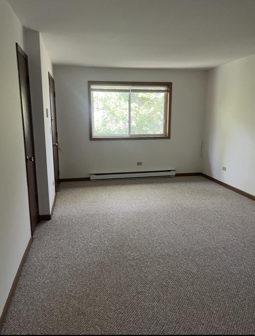 21W276 Tee Lane #C, Itasca, IL 60143
