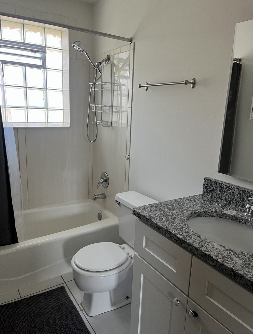 21W276 Tee Lane #C, Itasca, IL 60143