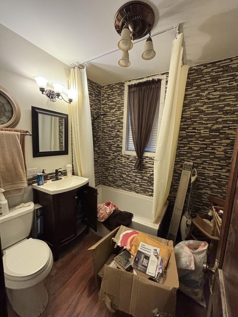 4242 W 21st Place, Chicago, IL 60623