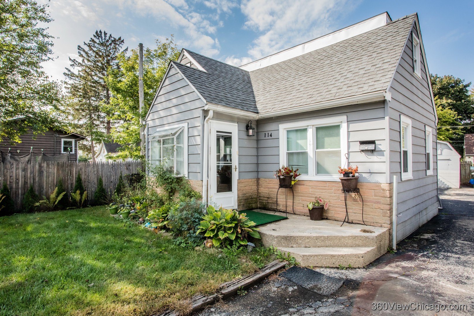 114 Clifton Drive, Round Lake Park, IL 60073