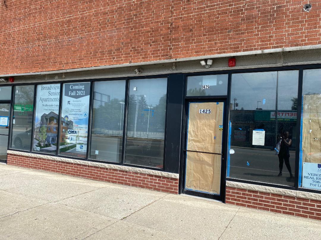 1425 W Roosevelt Road, Broadview, IL 60155