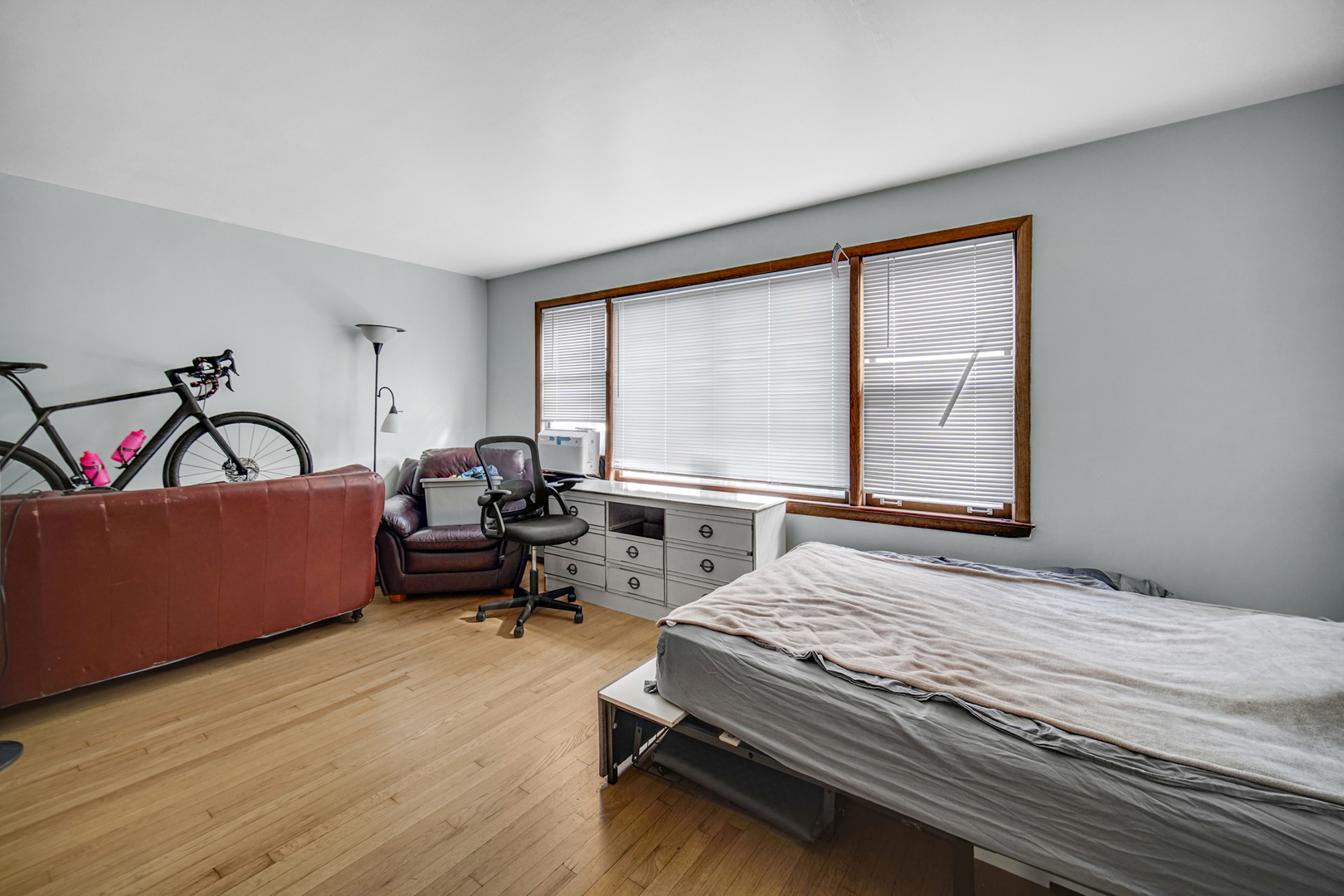 2510 N 72nd Court, Elmwood Park, IL 60707