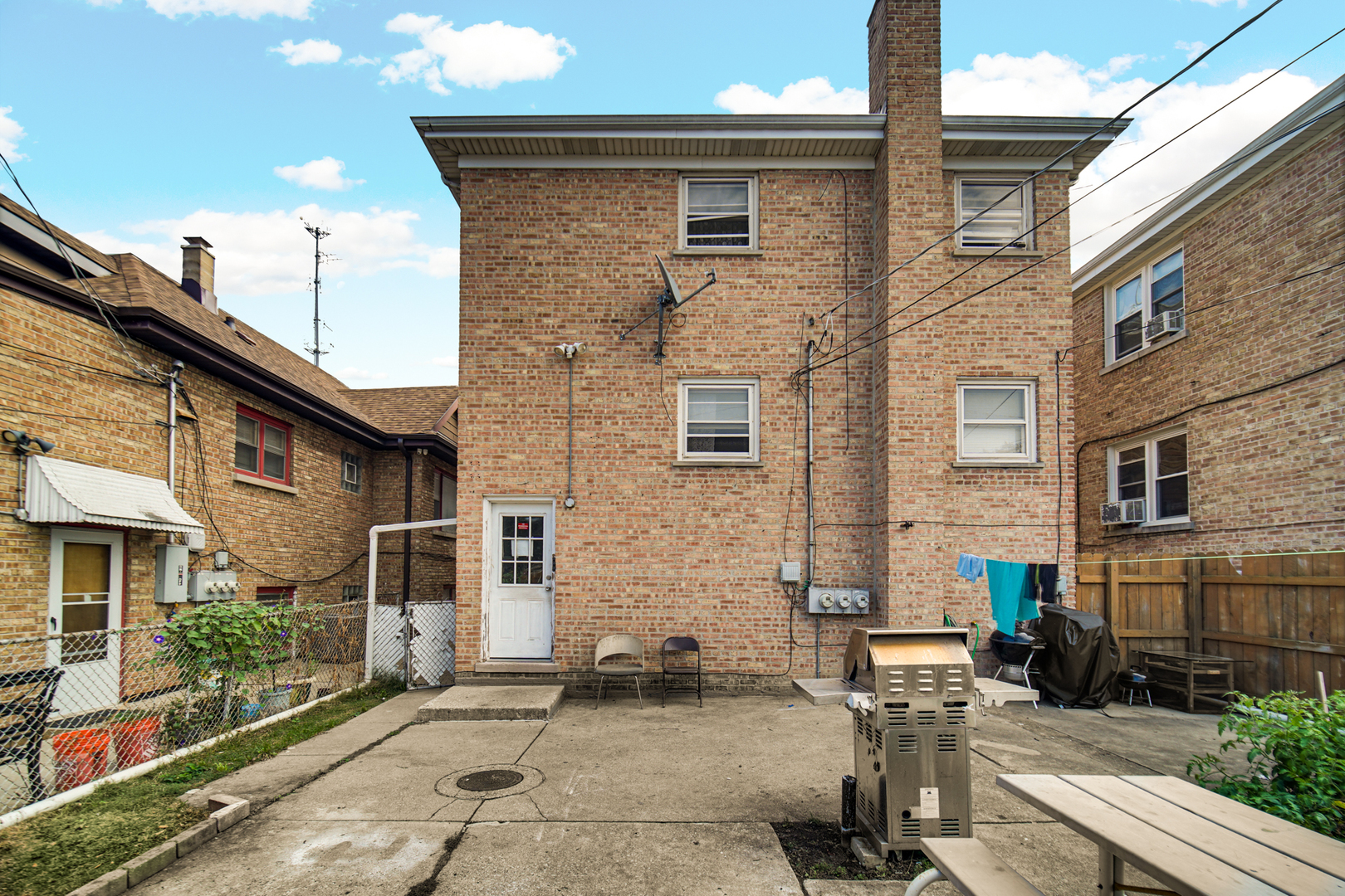 2510 N 72nd Court, Elmwood Park, IL 60707