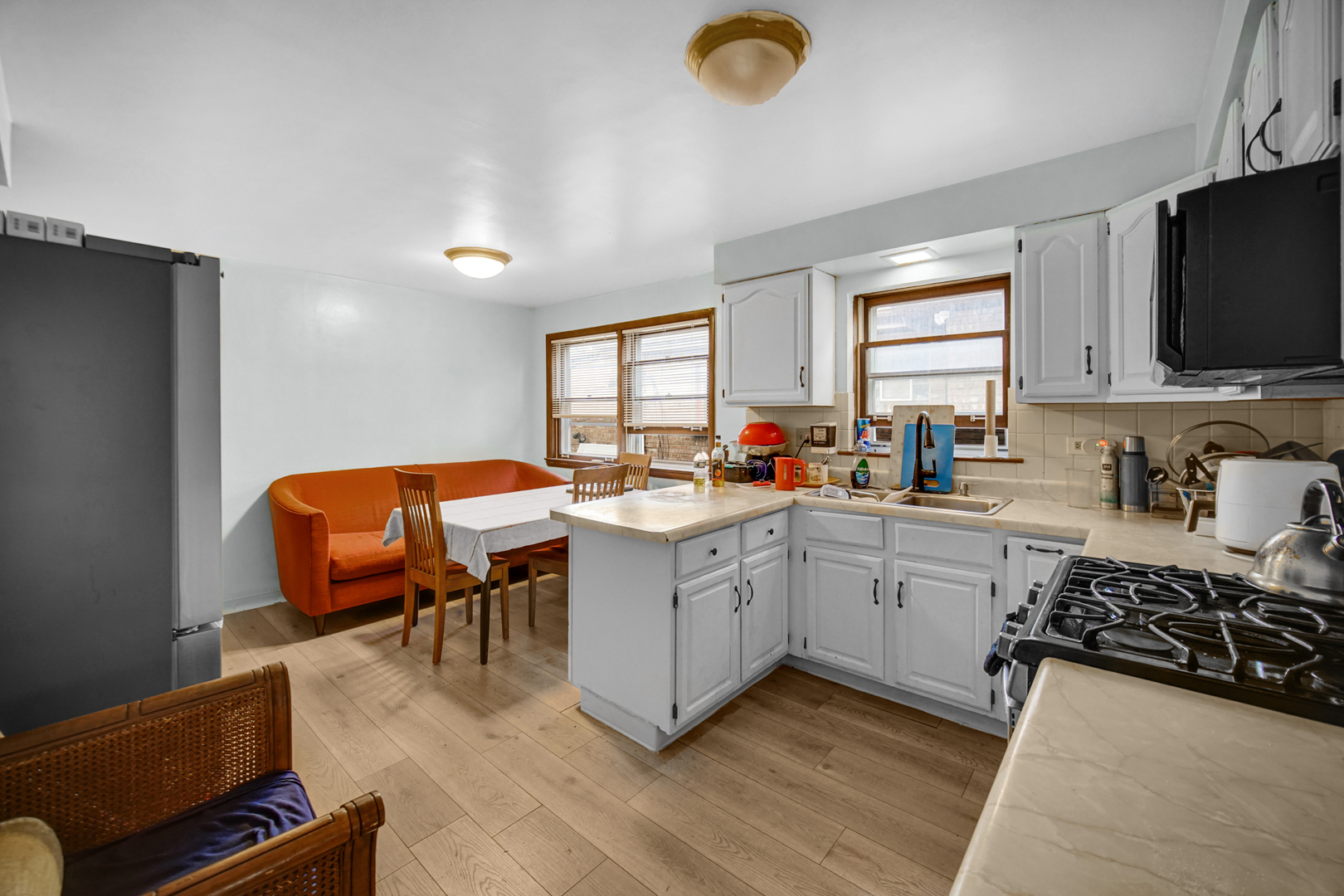 2510 N 72nd Court, Elmwood Park, IL 60707