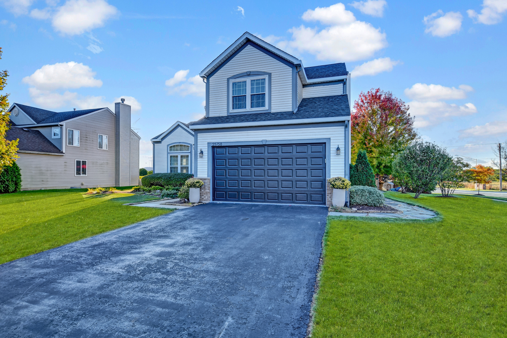 25758 S Basswood Road, Channahon, IL 60410